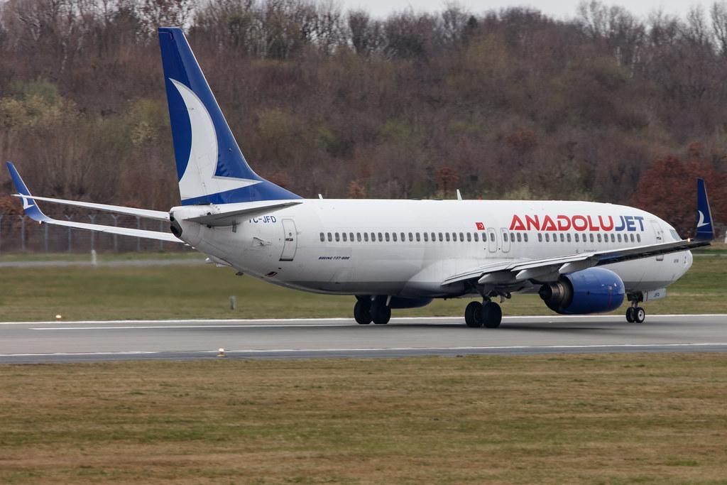 Hamburg Airport: AnadoluJet (TK / THY) | Operator: Turkish Airlines |  Boeing 737-8F2 B738 | TC-JFD | MSN 29766