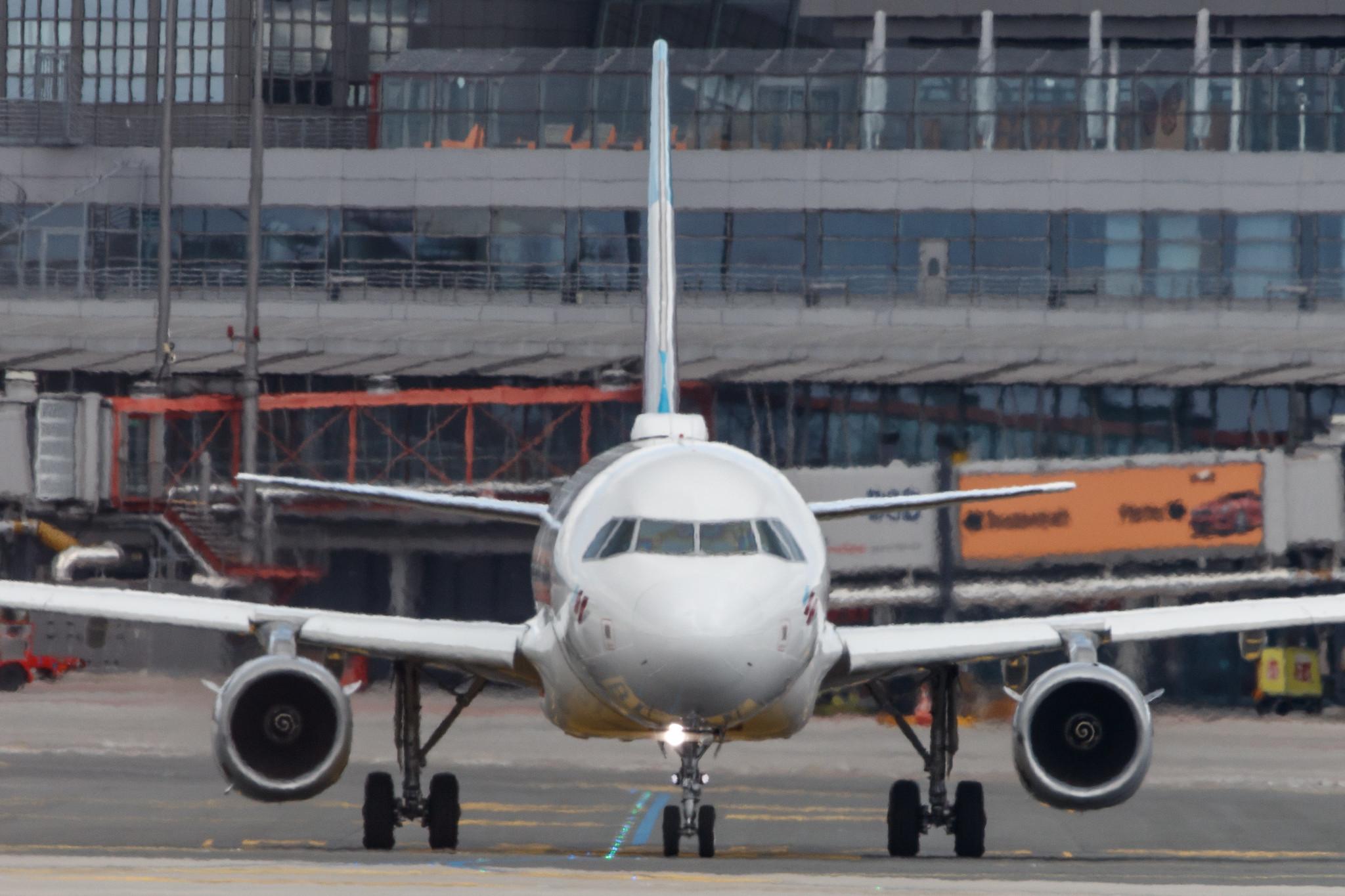 Hamburg Airport: Eurowings (EW / EWG) |  Airbus A319-132 A319 | D-AGWU | MSN 5457