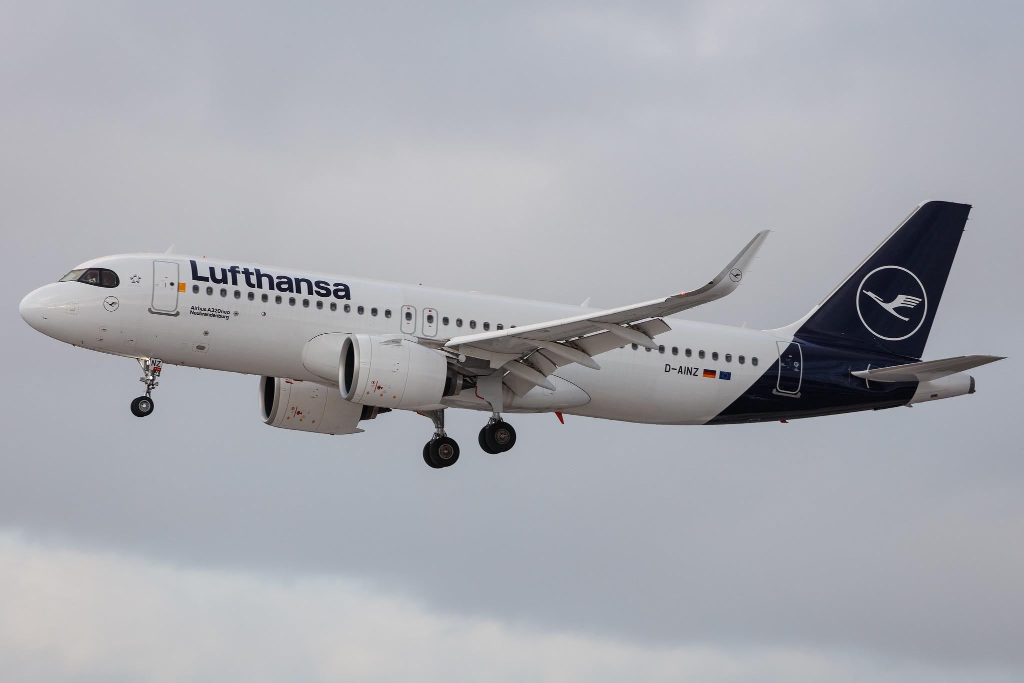 Hamburg Airport: Lufthansa (LH / DLH) |  Airbus A320-271N A20N | D-AINZ | MSN 9442