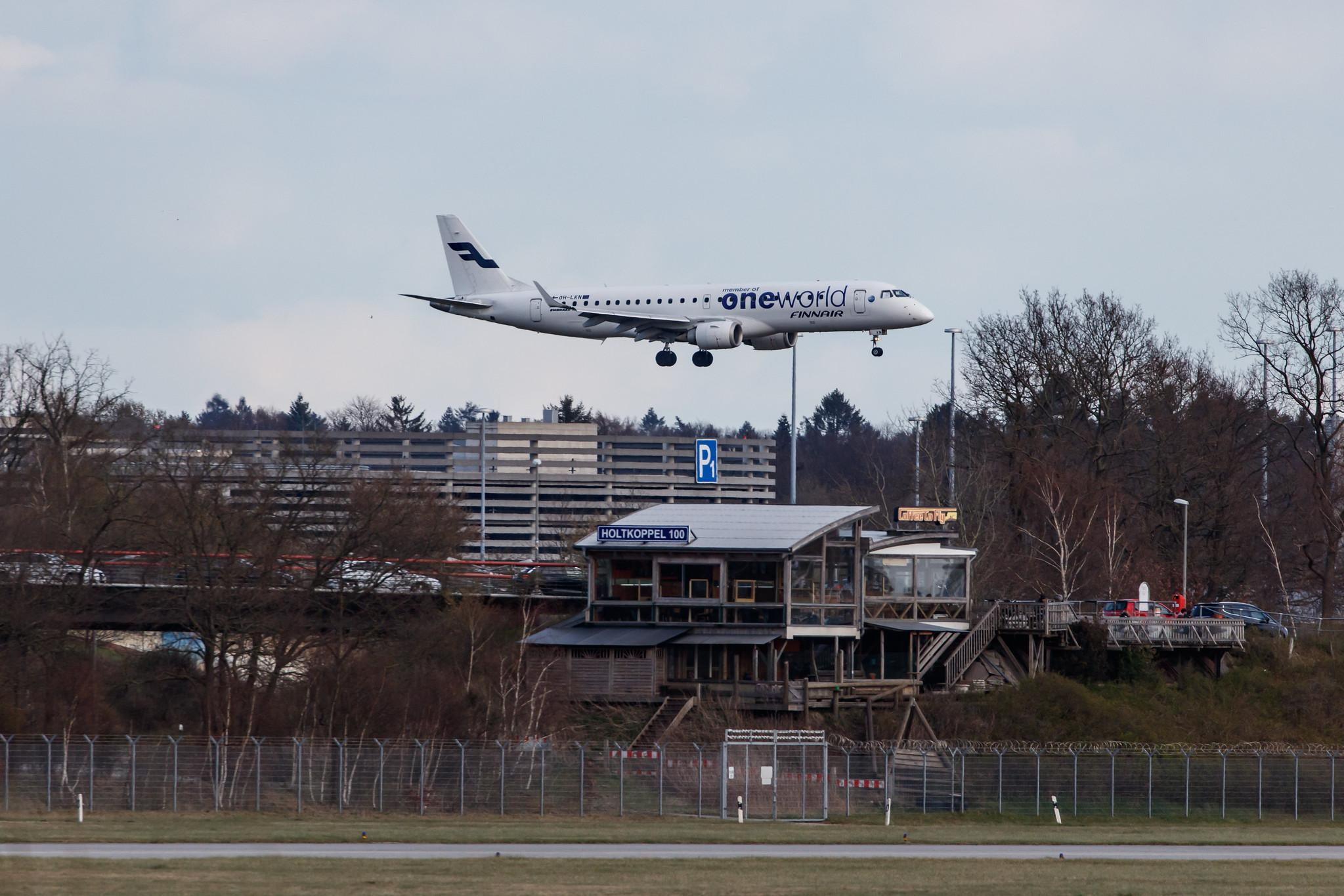 Hamburg Airport: Finnair (AY / FIN) |  Livery: Oneworld livery | Operator: NORRA |  Embraer E190LR E190 | OH-LKN | MSN 19000252