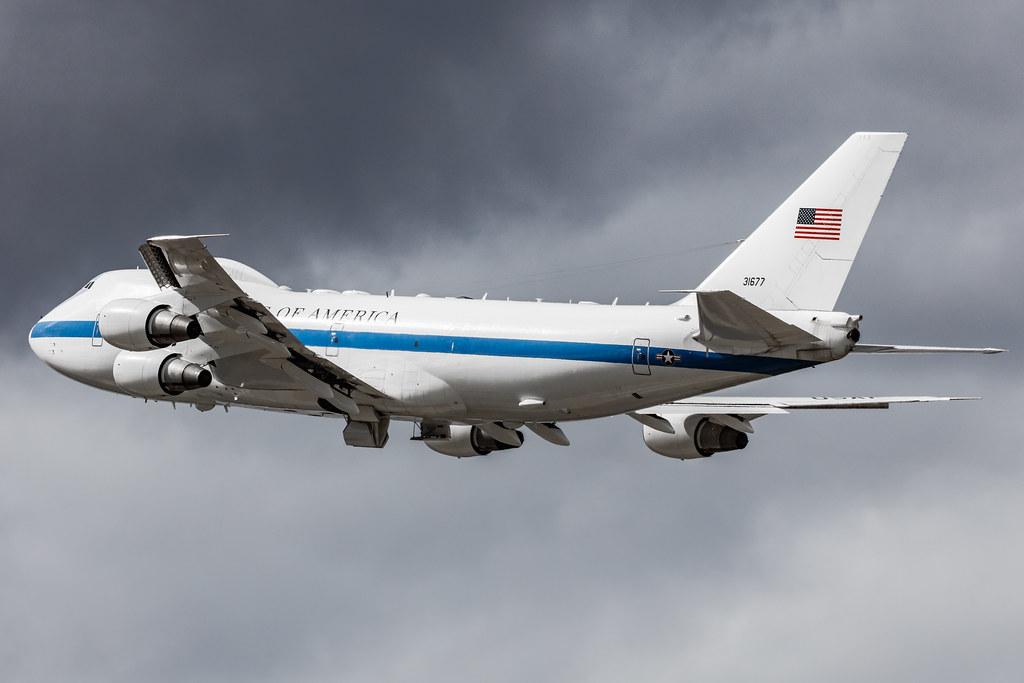 Flughafen Berlin Brandenburg: USAF United States Air Force | Boeing 747-E-4B B742 | 73-1677 | MSN 20683