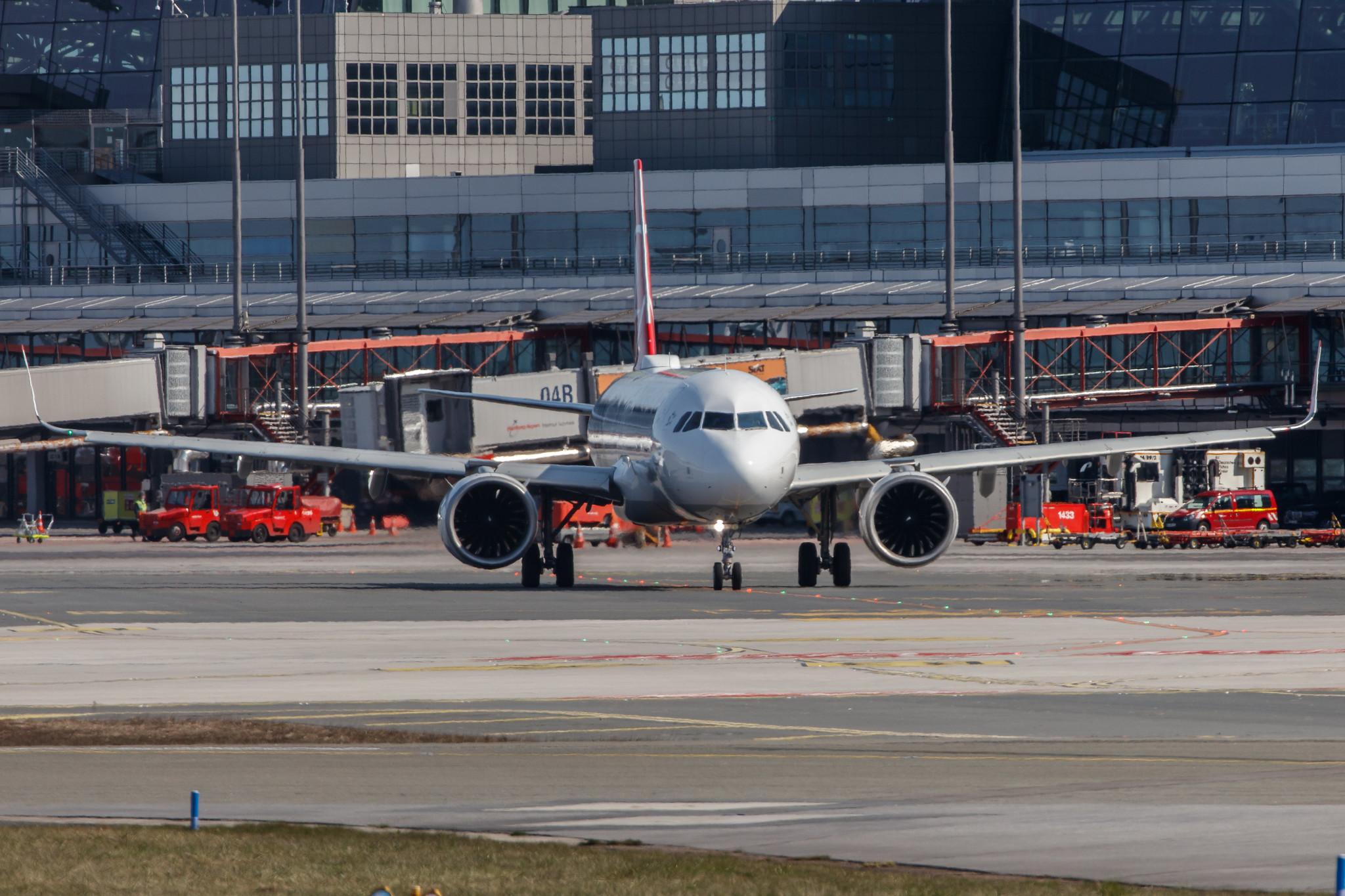 Hamburg Airport: Turkish Airlines (TK / THY) |  Airbus A321-271NX A21N | TC-LSL | MSN 09000