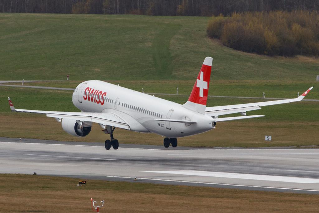 Hamburg Airport: Swiss (LX / SWR) |  Airbus A220-300 BCS3 | HB-JCG | MSN 55020