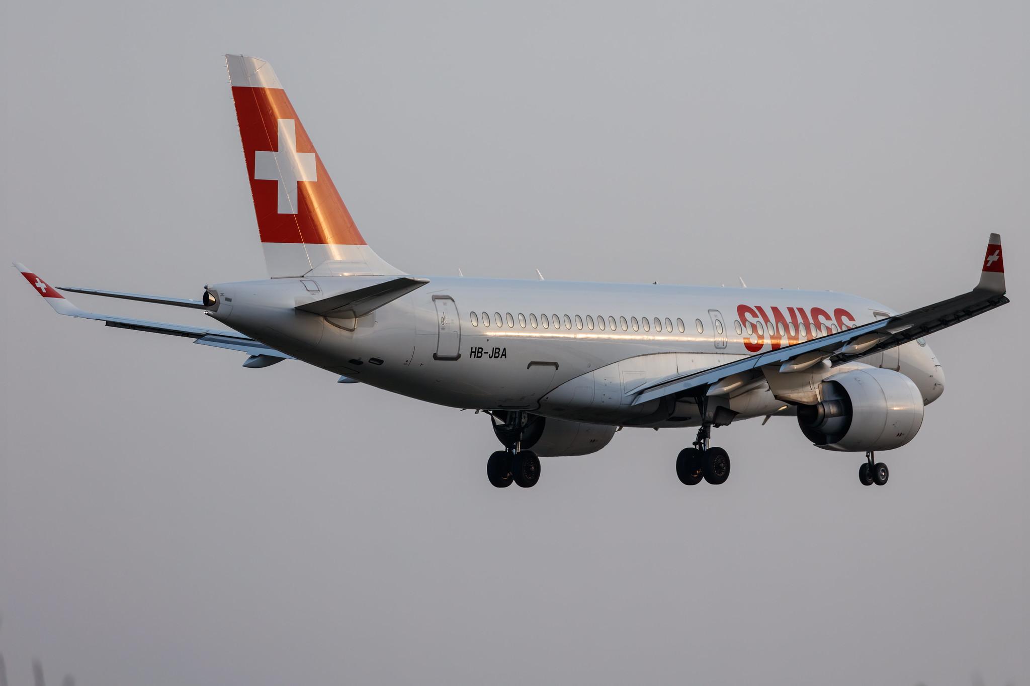 Hamburg Airport: Swiss (LX / SWR) |  Airbus A220-100 BCS1 | HB-JBA | MSN 50010