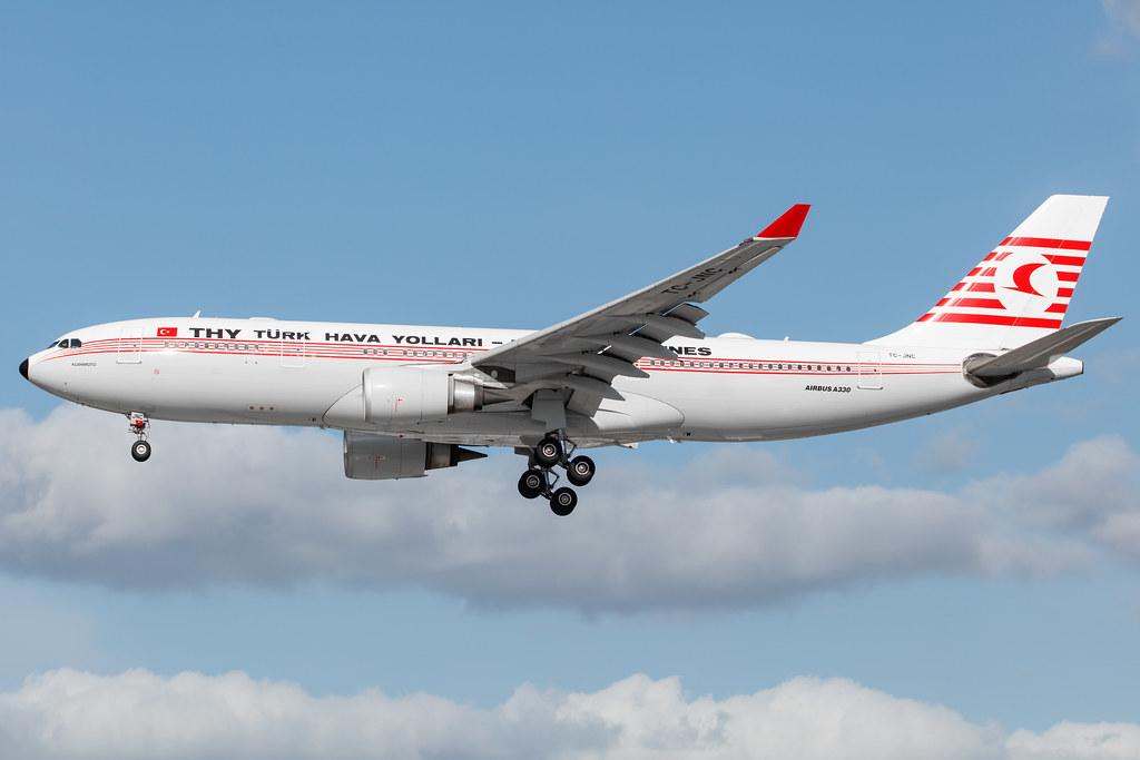 Hamburg Airport: Turkish Airlines (TK / THY) |  Livery: Retro Livery |  Airbus A330-203 A332 | TC-JNC | MSN 0742