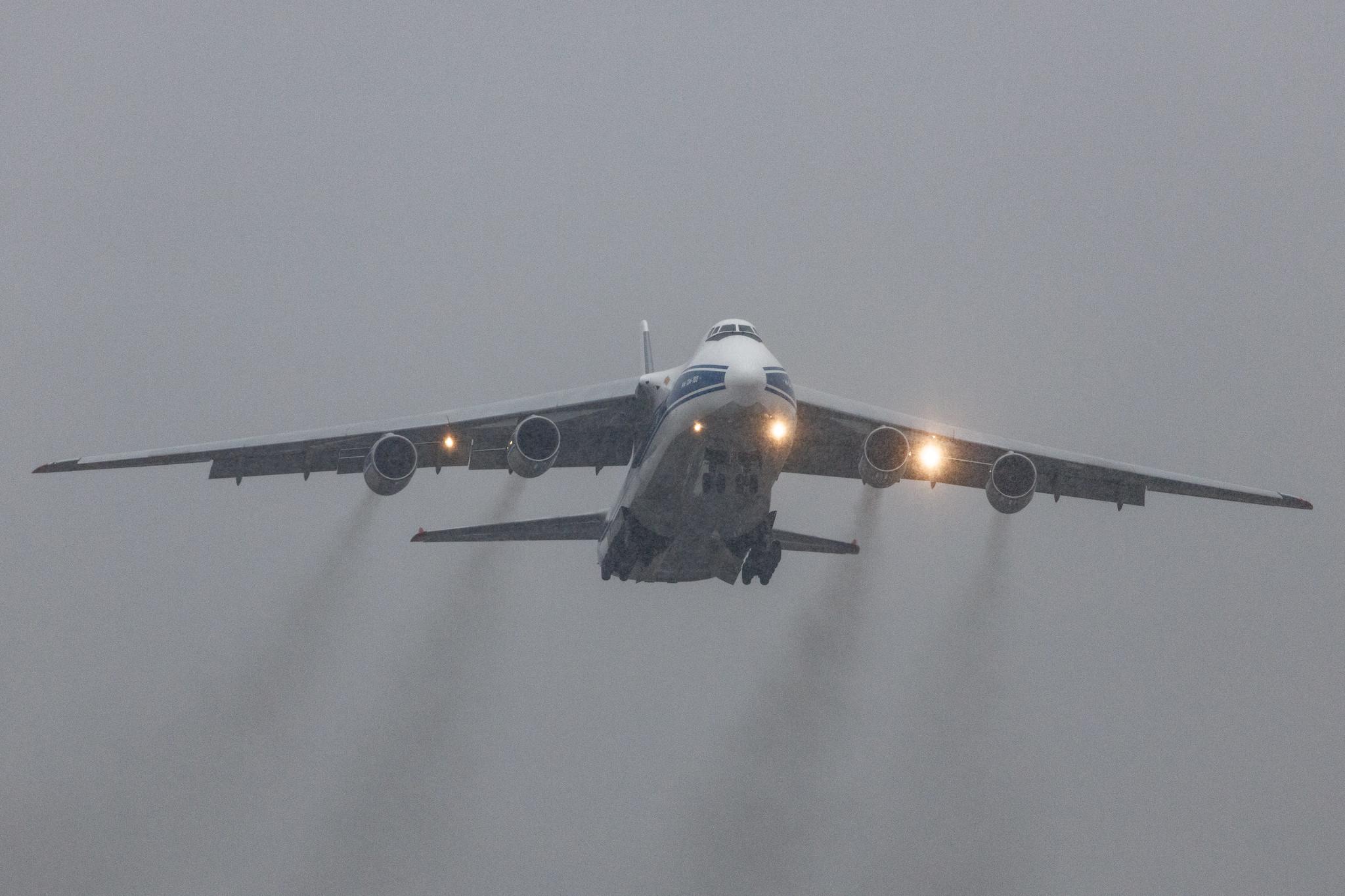 Hamburg Airport: Volga-Dnepr Airlines (VI / VDA) |  Antonov An-124-100 Ruslan A124 | RA-82046 | MSN 9773052255117