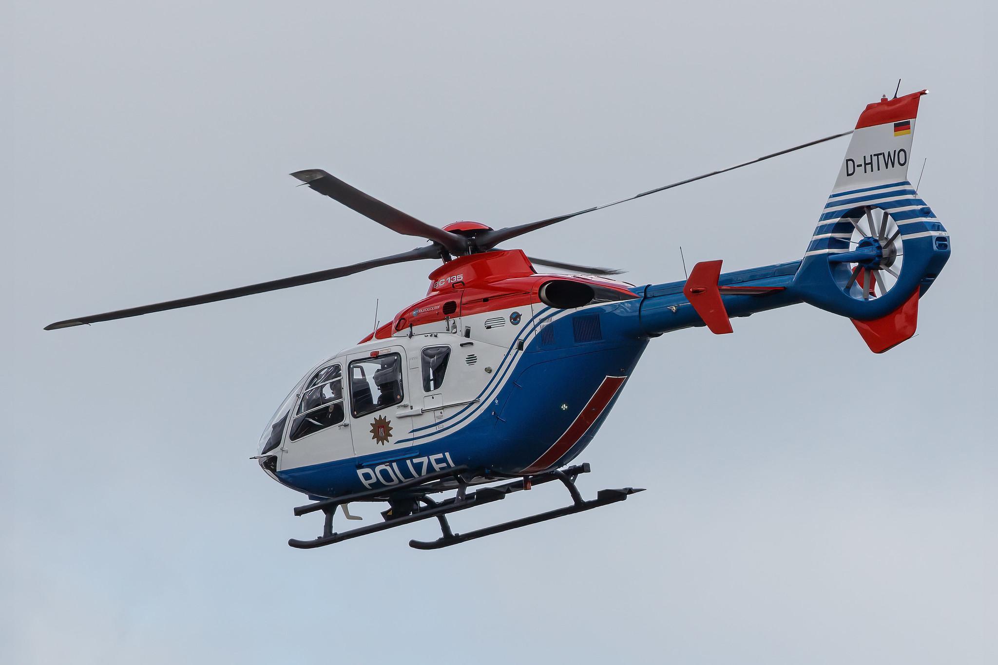 Hamburg Airport: Polizei Hamburg |  Airbus Helicopters H135 EC35 | D-HTWO | MSN 0343