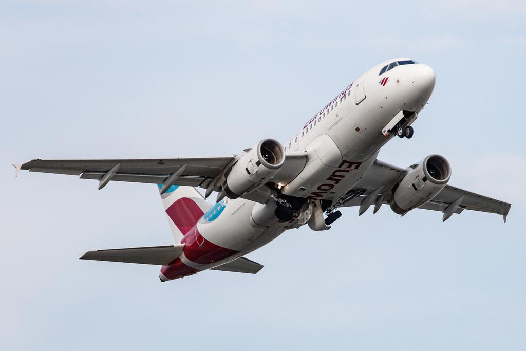 Hamburg Airport: Eurowings (EW / EWG) |  Airbus A319-132 A319 | D-AGWV | MSN 5467