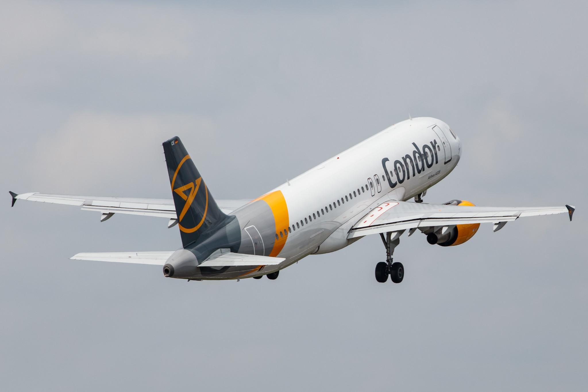 Hamburg Airport: Condor (DE / CFG) |  Airbus A320-212 A320 | D-AICE | MSN 0894