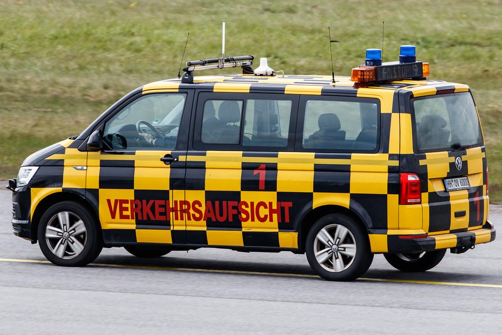 Hamburg Airport: Verkehrsaufsicht 1