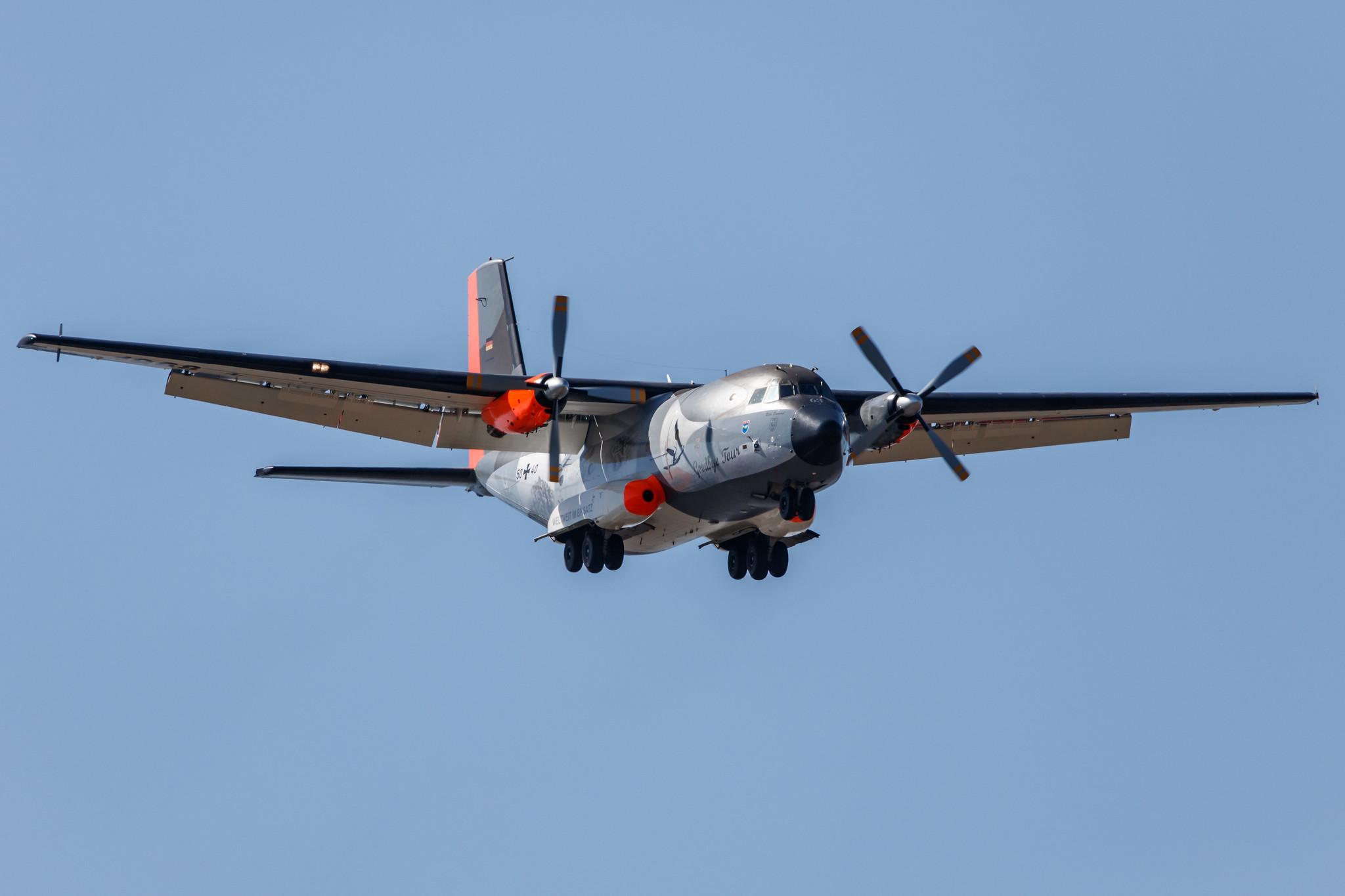 Hamburg Airport: German Air Force (/ GAF) | Transall C-160D C160 | 50+40 | MSN D62