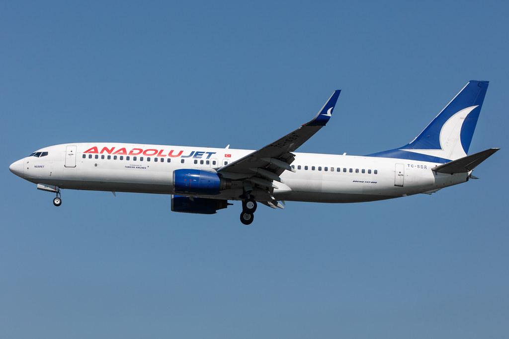 Hamburg Airport: AnadoluJet (TK / THY) | Operator: SunExpress |  Boeing 737-86N B738 | TC-SBR | MSN 32693