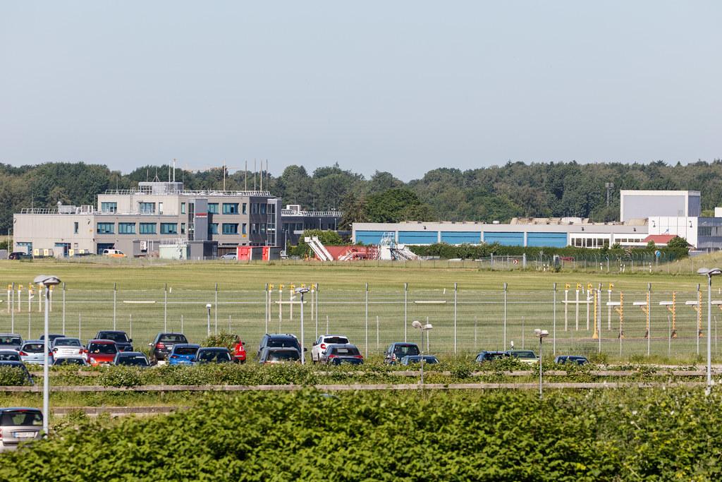 Hamburg Airport: Freifläche auf der bis vor kurzem noch die Boeing 707 D-ABOD stand.