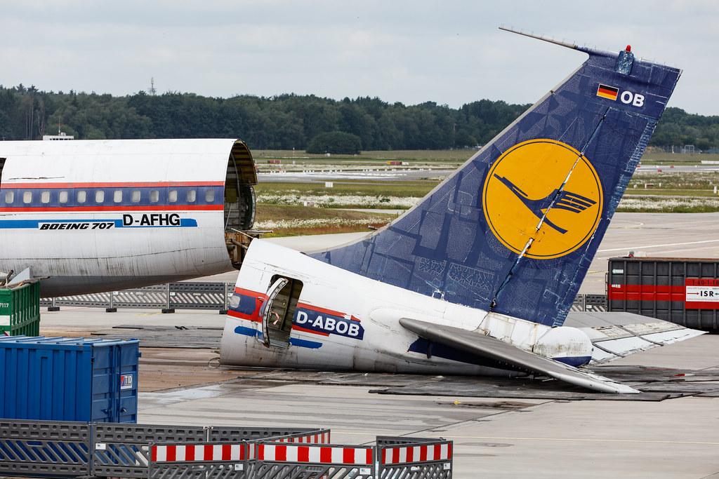 Hamburg Airport: Lufthansa (LH / DLH) | Boeing 707-430 B704 | D-ABOB | MSN 17720