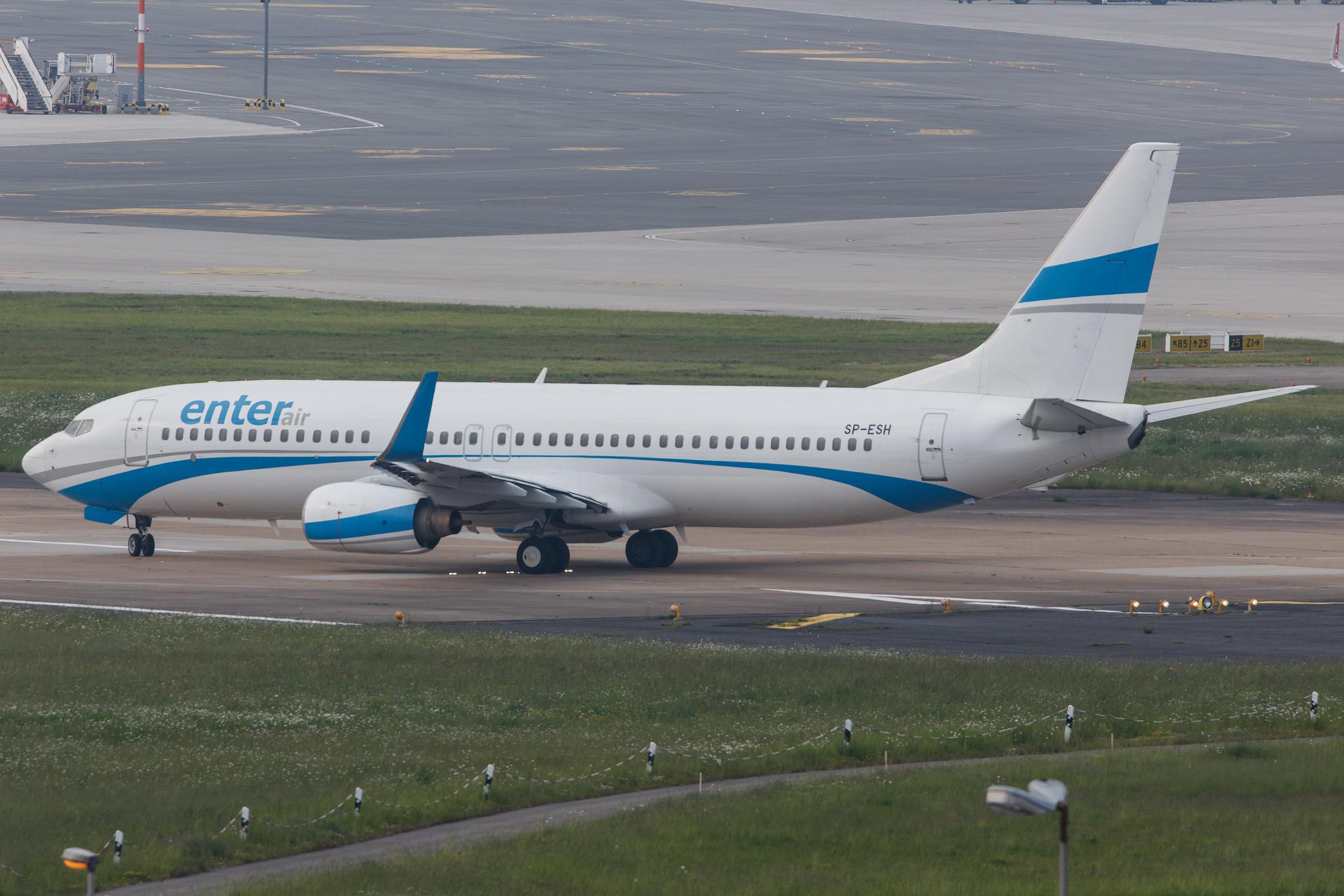Hamburg Airport: Enter Air (E4 / ENT) |  Boeing 737-81M B738 | SP-ESH | MSN 35287