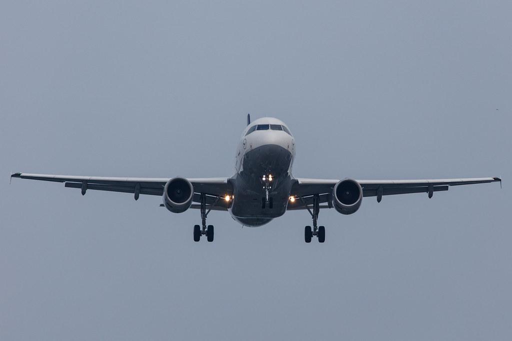 Hamburg Airport: Lufthansa (LH / DLH) |  Airbus A319-114 A319 | D-AILA | MSN 0609