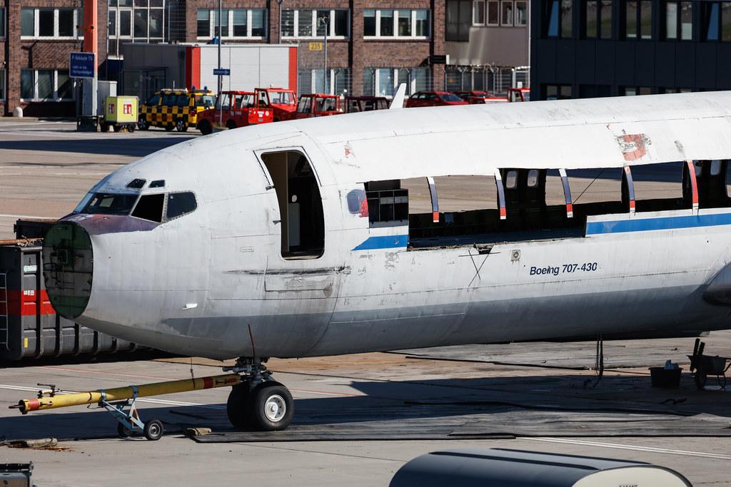 Hamburg Airport: Hamburg Airport: Lufthansa (LH / DLH) | Boeing 707-430 B704 | D-ABOB/D-ABOD | MSN 17720