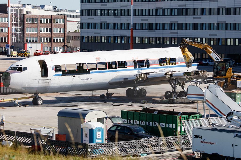 Hamburg Airport: Hamburg Airport: Lufthansa (LH / DLH) | Boeing 707-430 B704 | D-ABOB/D-ABOD | MSN 17720