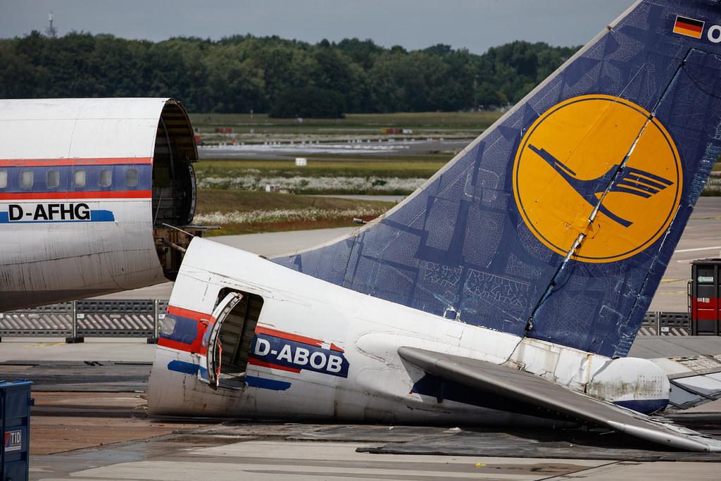 Hamburg Airport: Lufthansa (LH / DLH) | Boeing 707-430 B704 | D-ABOB | MSN 17720