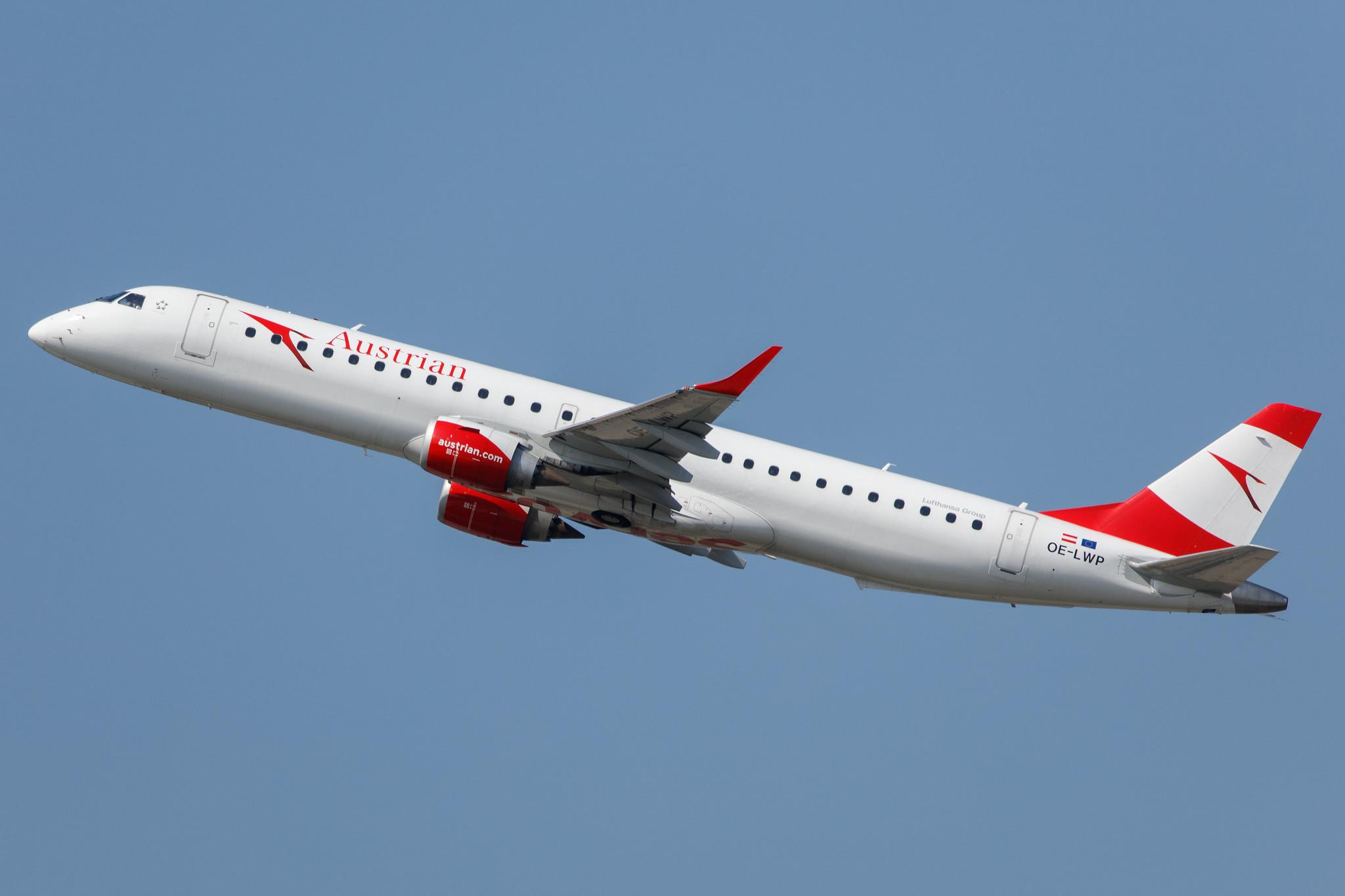 Hamburg Airport: Austrian Airlines (OS / AUA) |  Embraer E195LR E195 | OE-LWP | MSN 19000558