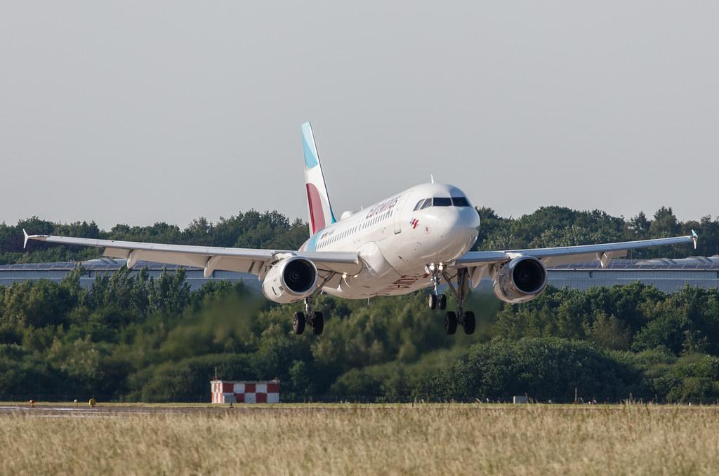 Hamburg Airport: Eurowings (EW / EWG) |  Airbus A319-132 A319 | D-AGWK | MSN 3500