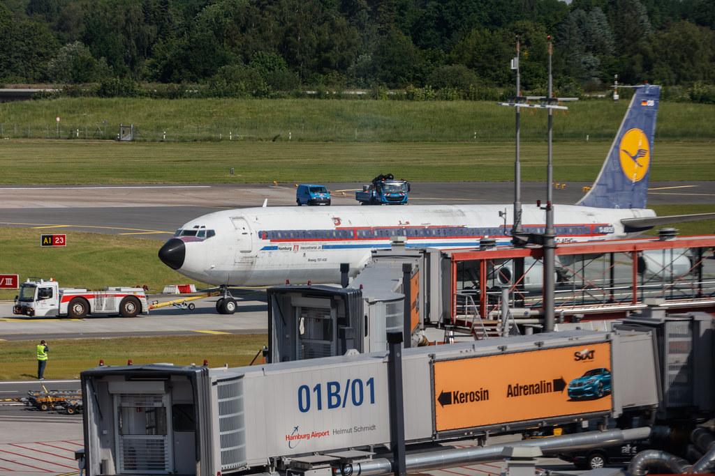 Hamburg Airport: Lufthansa (LH / DLH) | Boeing 707-430 B704 | D-ABOB/D-ABOD | MSN 17720