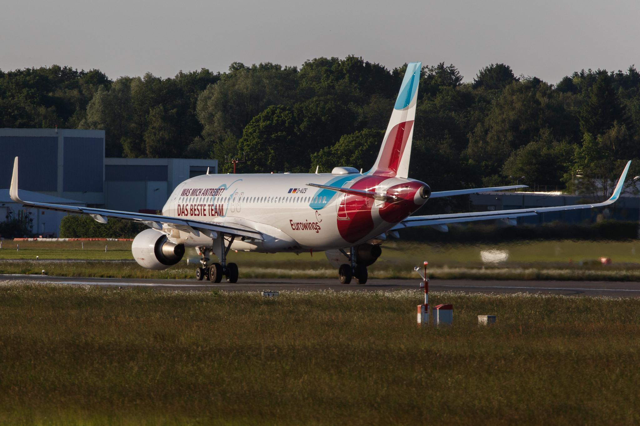 Hamburg Airport: Eurowings (EW / EWG) |  Livery: Das beste Team der Welt Livery |  Airbus A320-214 A320 | D-AIZS | MSN 5557