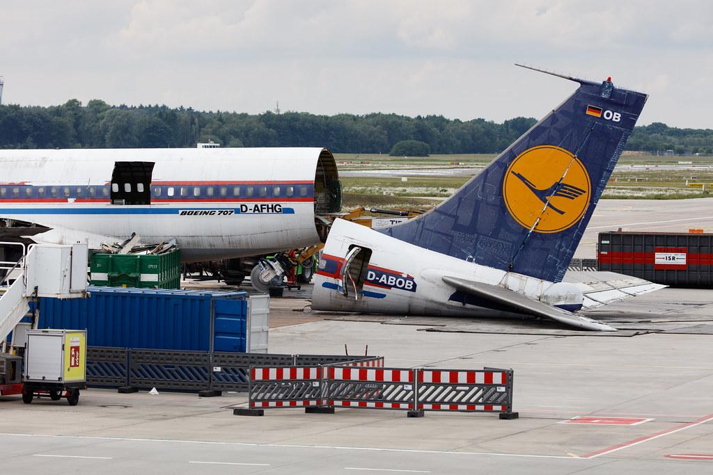 Hamburg Airport: Lufthansa (LH / DLH) | Boeing 707-430 B704 | D-ABOB/D-ABOD | MSN 17720