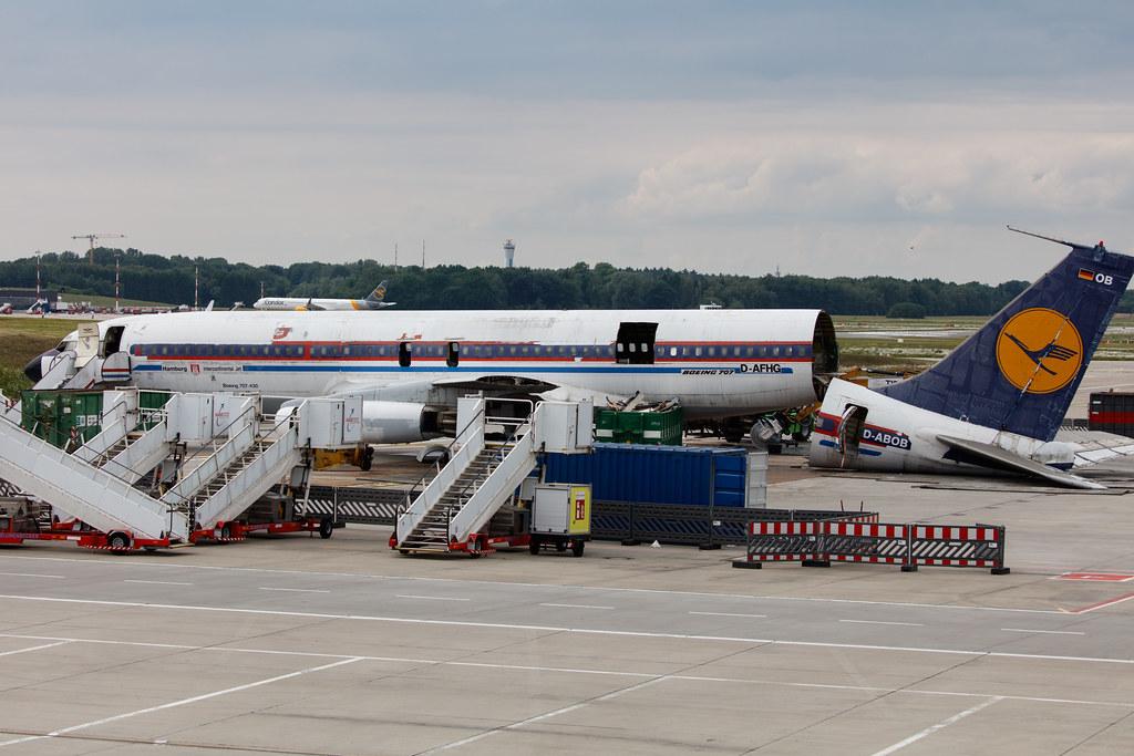 Hamburg Airport: Lufthansa (LH / DLH) | Boeing 707-430 B704 | D-ABOB/D-ABOD | MSN 17720
