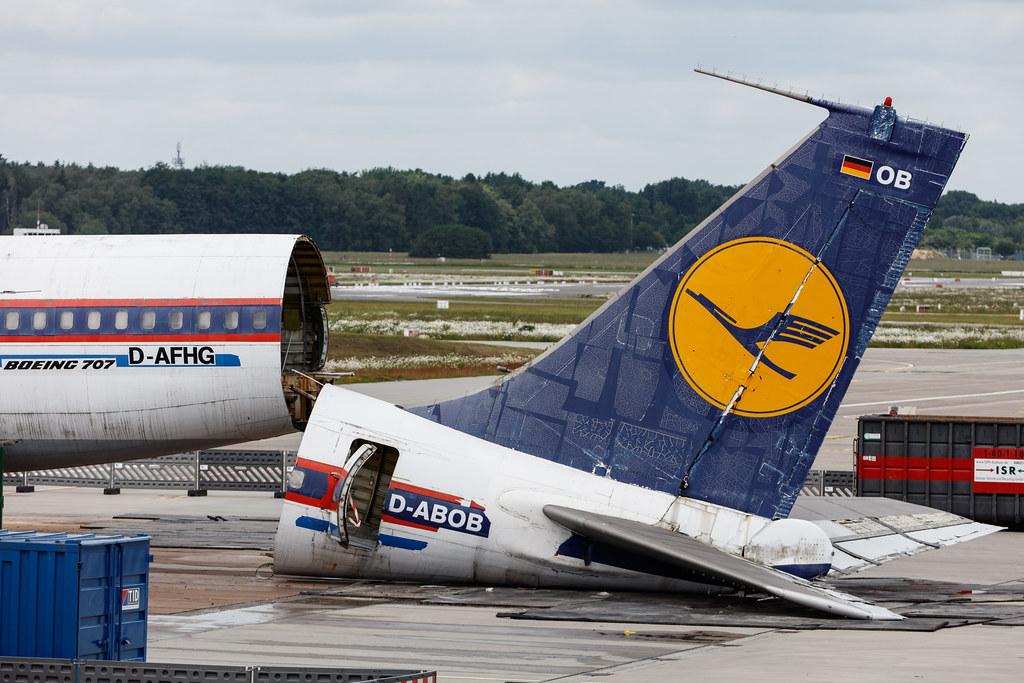 Hamburg Airport: Lufthansa (LH / DLH) | Boeing 707-430 B704 | D-ABOB | MSN 17720