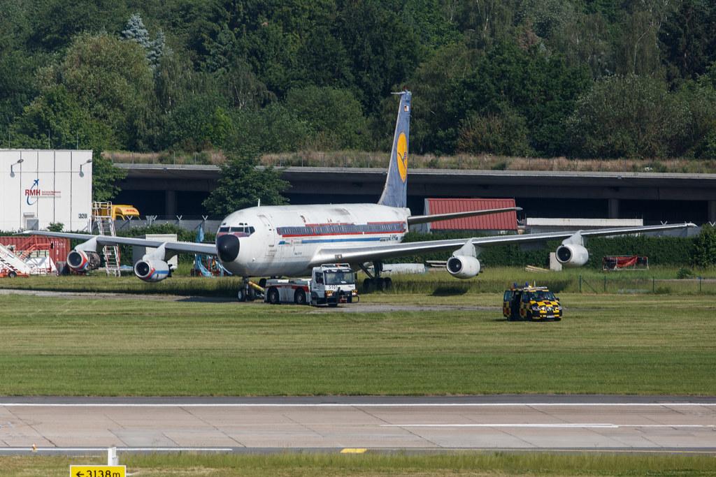 Hamburg Airport: Lufthansa (LH / DLH) | Boeing 707-430 B704 | D-ABOB/D-ABOD | MSN 17720