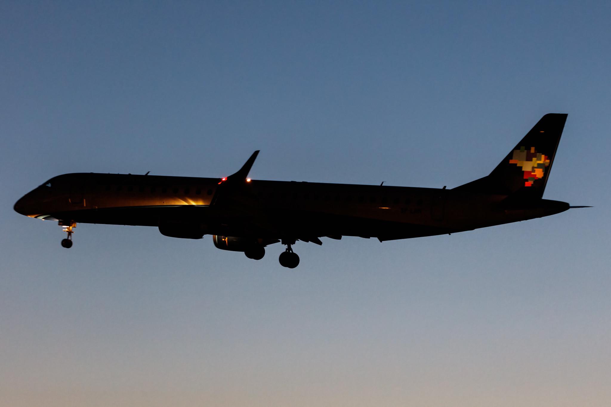 Hamburg Airport: LOT (LO / LOT) |  Embraer E195AR E195 | SP-LNN | MSN 19000413