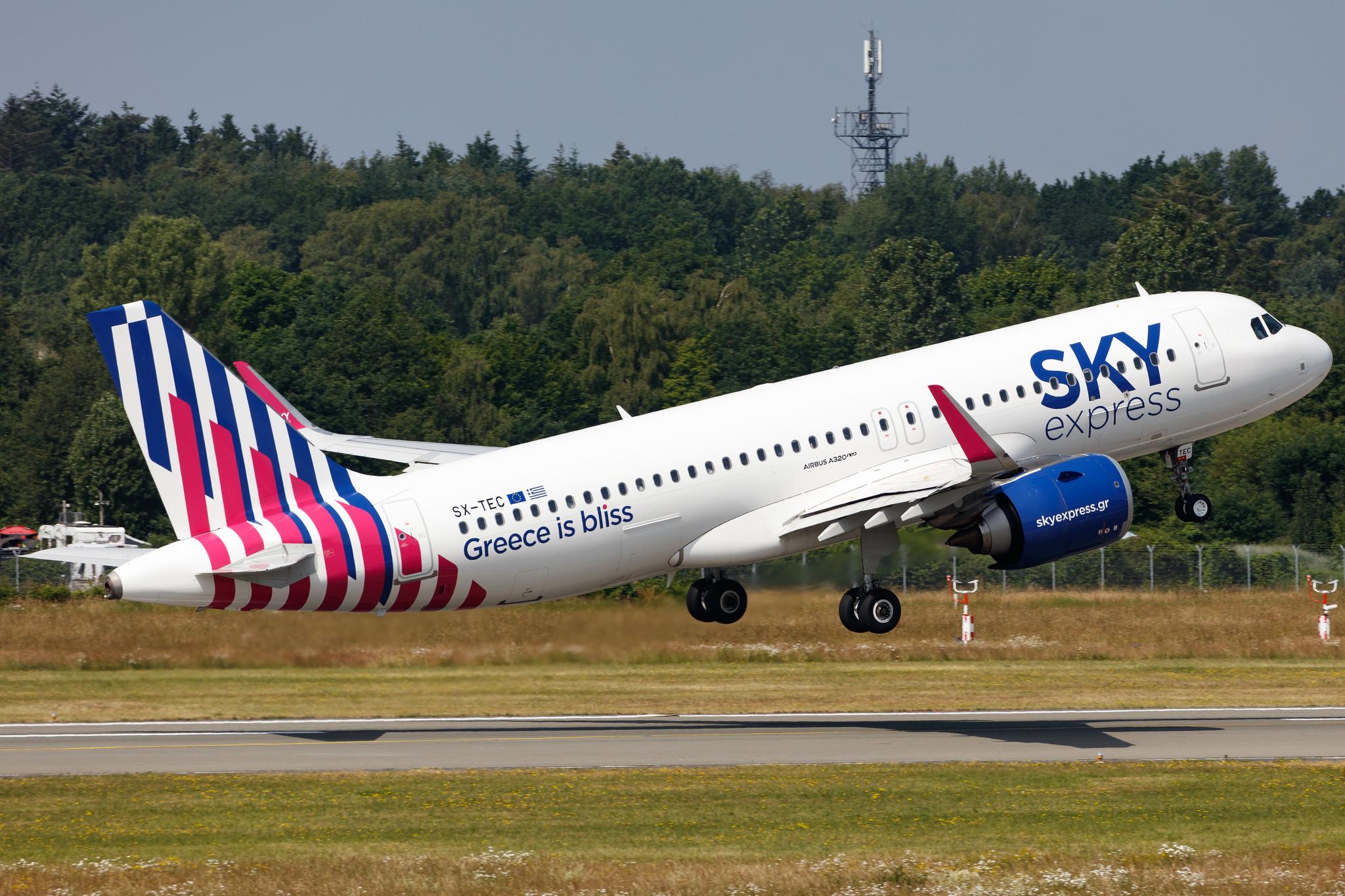 Hamburg Airport: Sky Express (GQ / SEH) |  Airbus A320-251N A20N | SX-TEC | MSN 9566
