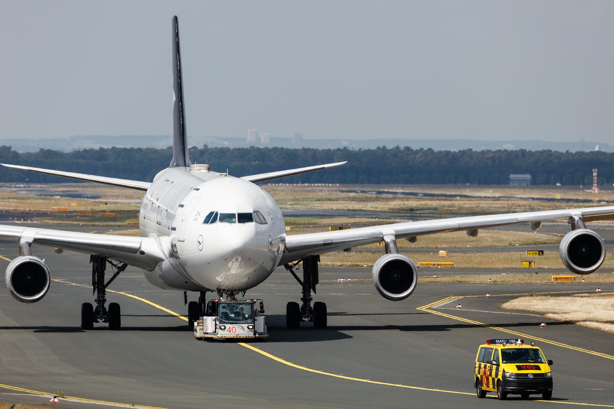 Frankfurt Airport: Lufthansa (LH / DLH) |  Livery: Star Alliance Livery |  Airbus A340-313 A343 | D-AIGV | MSN 0325
