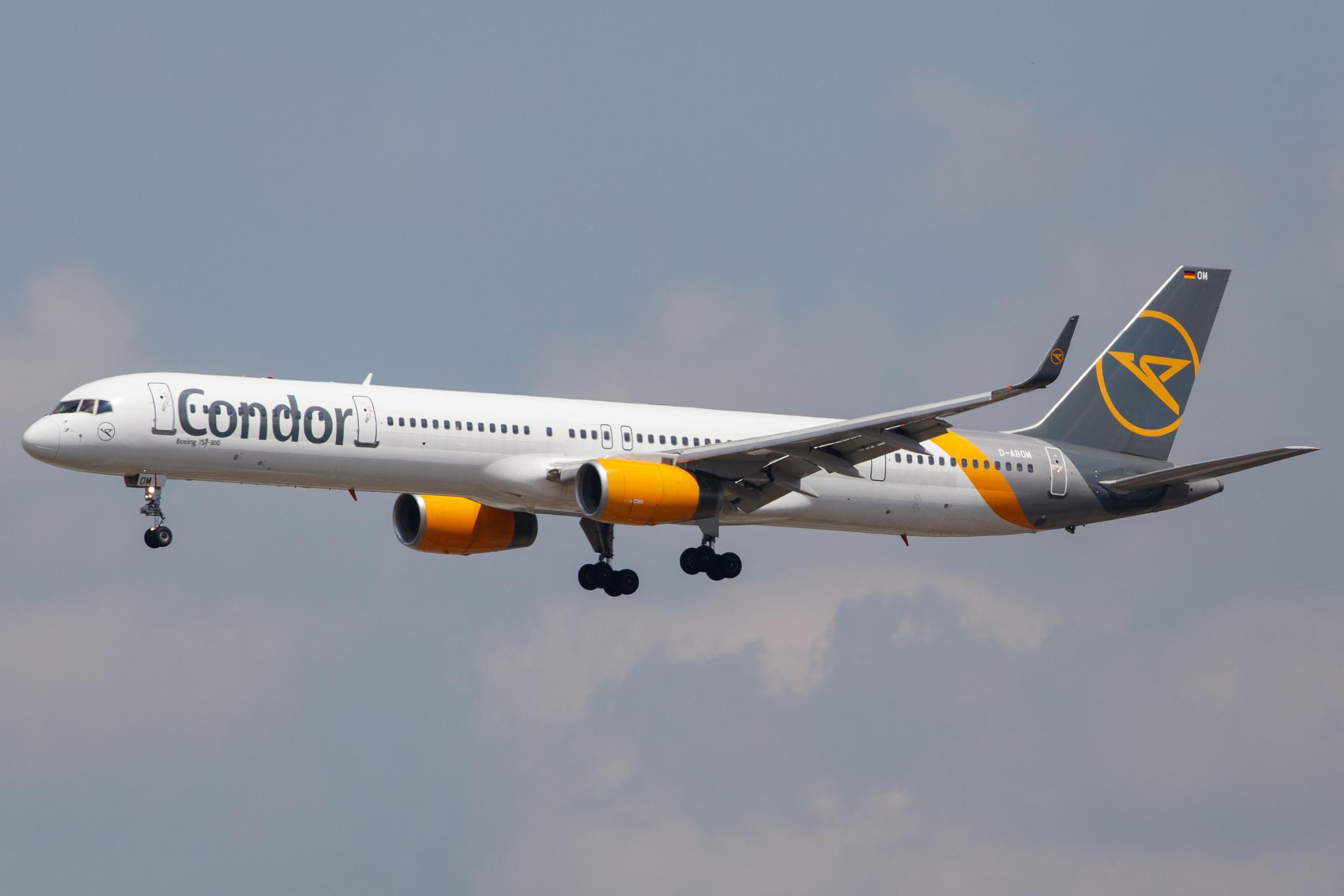 Frankfurt Airport: Condor (DE / CFG) |  Boeing 757-330 B753 | D-ABOM | MSN 29022