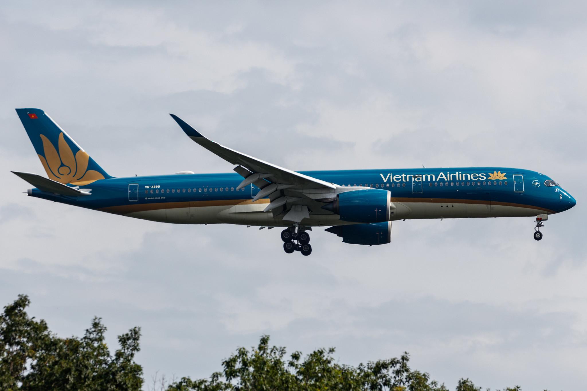 Frankfurt Airport: Vietnam Airlines (VN / HVN) |  Airbus A350-941 A359 | VN-A899 | MSN 297