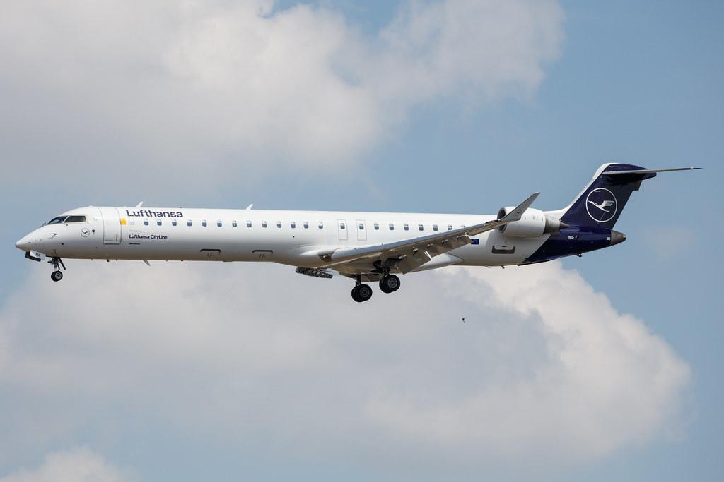 Frankfurt Airport: Lufthansa (LH / DLH) | Operator: Lufthansa CityLine |  Mitsubishi CRJ-900LR CRJ9 | D-ACNK | MSN 15251