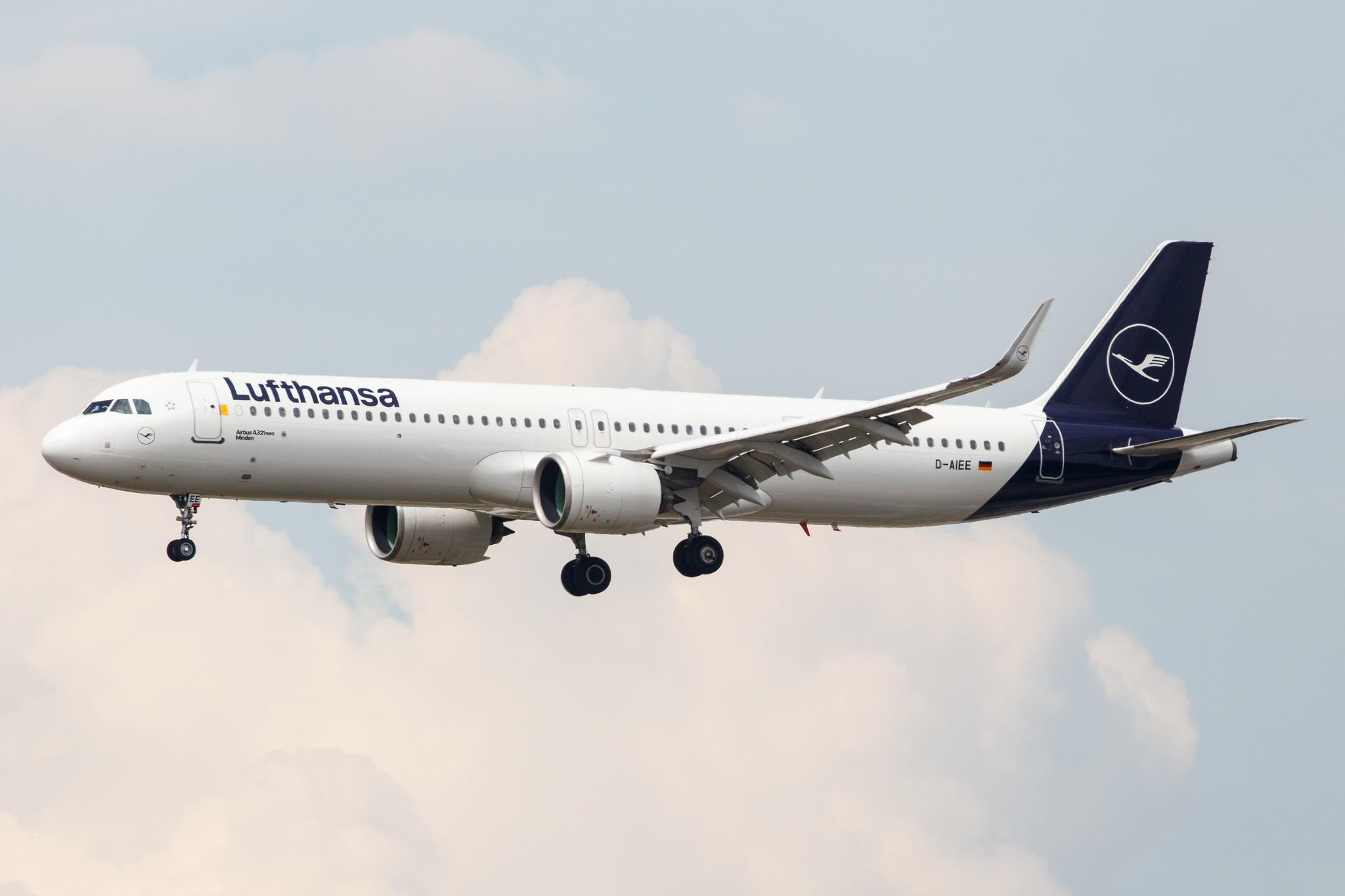 Frankfurt Airport: Lufthansa (LH / DLH) |  Airbus A321-271NX A21N | D-AIEE | MSN 09046