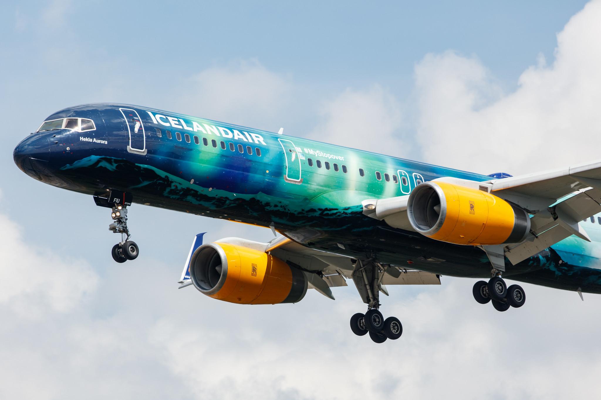 Frankfurt Airport: Icelandair (FI / ICE) |  Livery: Aurora Borealis Livery |  Boeing 757-256 B752 | TF-FIU | MSN 26243