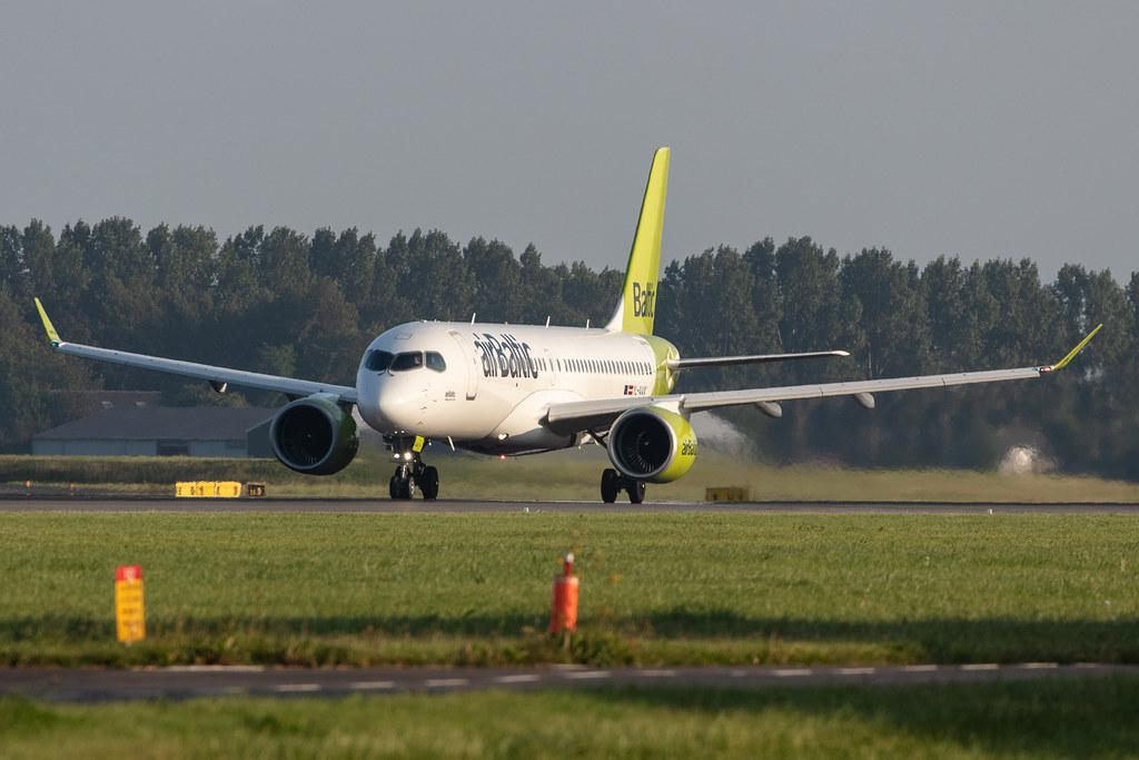Amsterdam Schiphol: Air Baltic (BT / BTI) |  Airbus A220-300 BCS3 | YL-AAX | MSN 55094