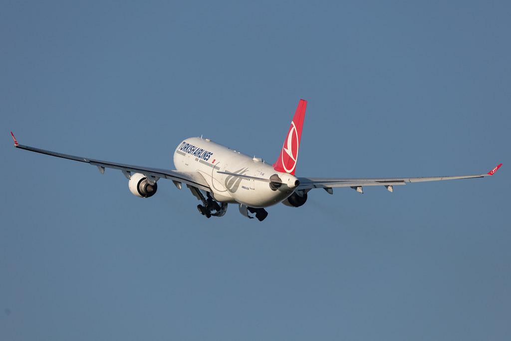 Amsterdam Schiphol: Turkish Airlines (TK / THY) |  Airbus A330-203 A332 | TC-JNE | MSN 0774