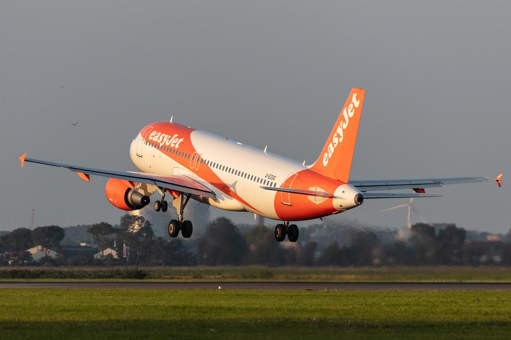 Amsterdam Schiphol: easyJet (U2 / EZY) |  Airbus A320-214 A320 | G-EZUO | MSN 5052