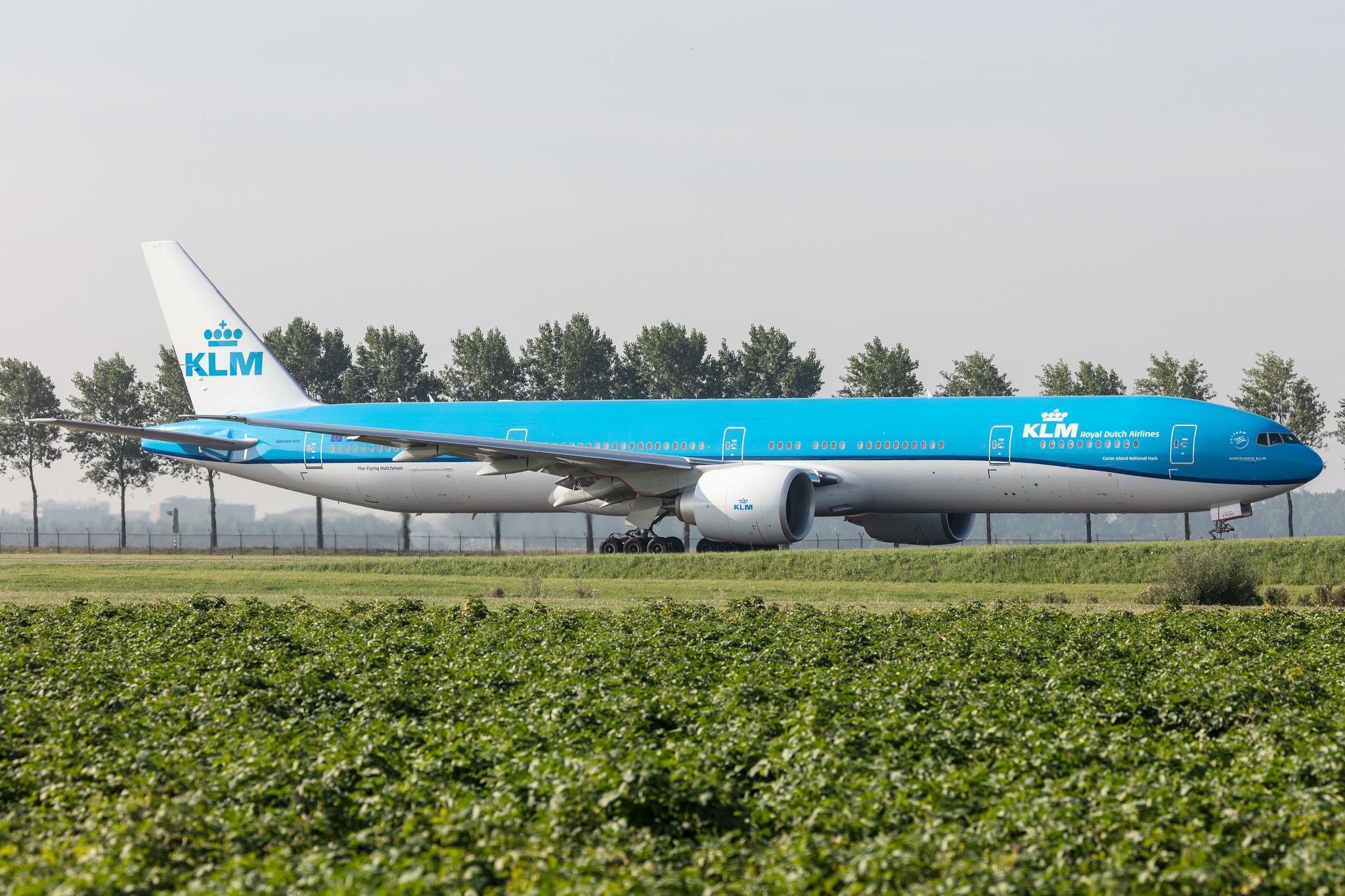 Amsterdam Schiphol: KLM (KL / KLM) |  Boeing 777-300(ER) B77W | PH-BVV | MSN 66888