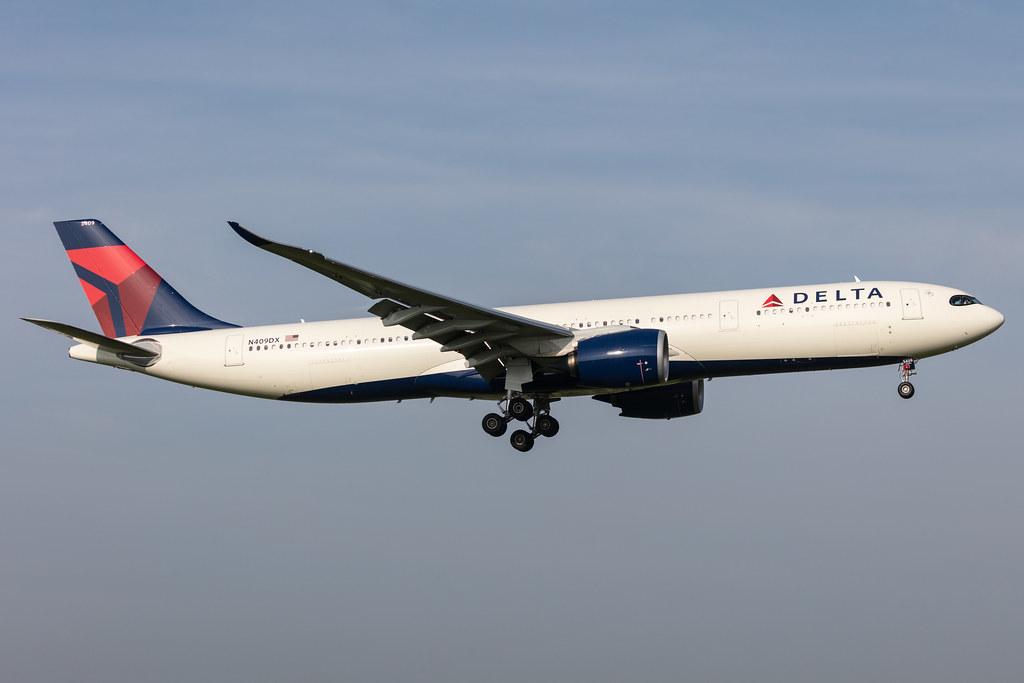 Amsterdam Schiphol: Delta Air Lines (DL / DAL) |  Airbus A330-941 A339 | N409DX | MSN 1983