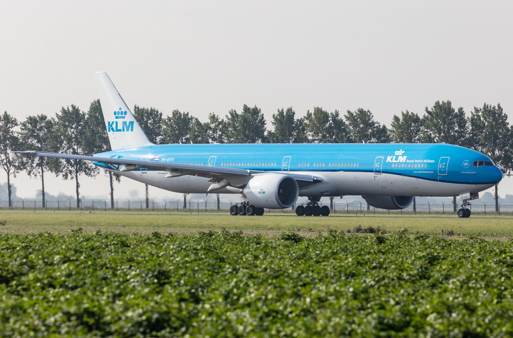 Amsterdam Schiphol: KLM (KL / KLM) |  Boeing 777-300(ER) B77W | PH-BVV | MSN 66888