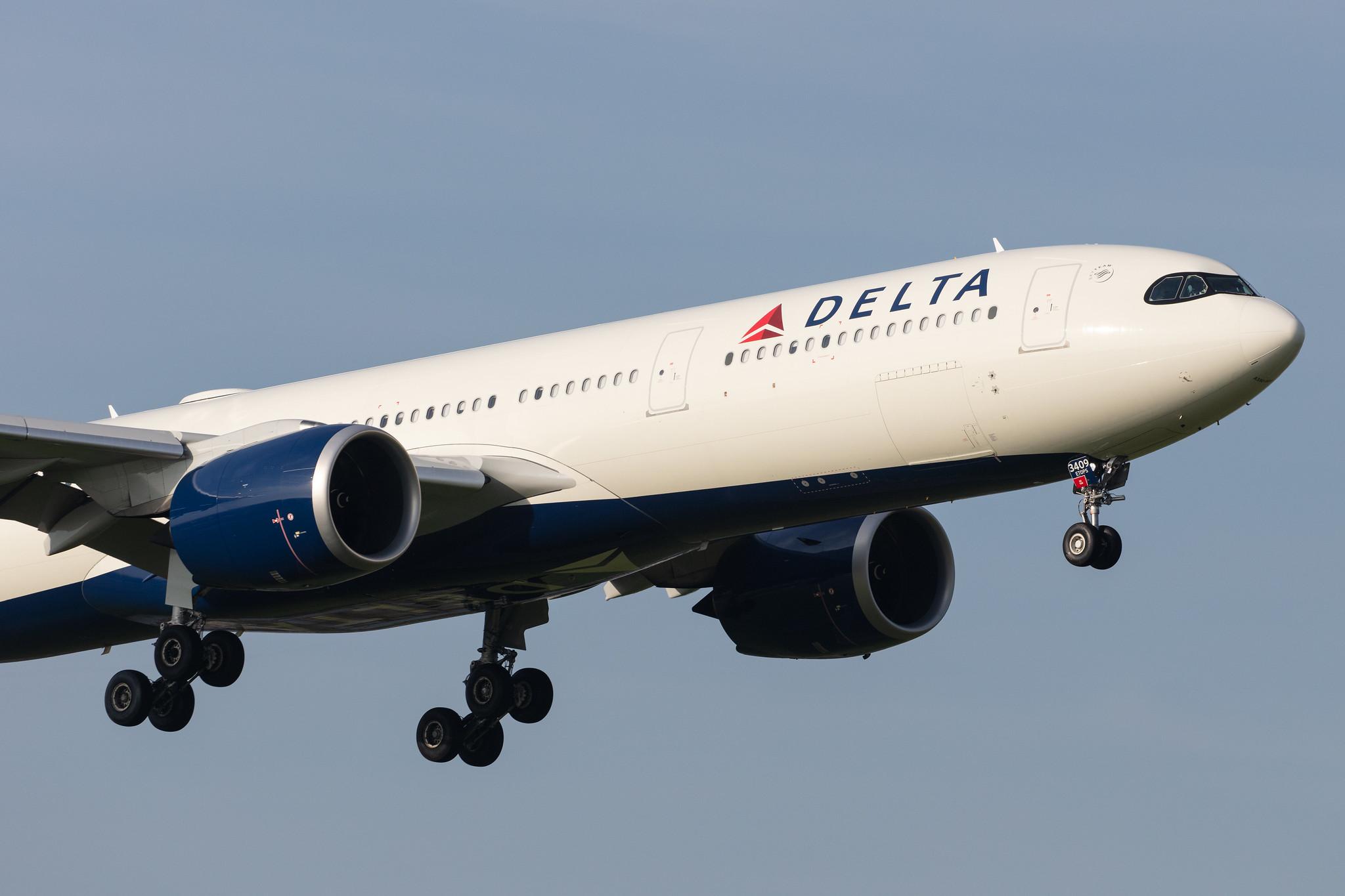 Amsterdam Schiphol: Delta Air Lines (DL / DAL) |  Airbus A330-941 A339 | N409DX | MSN 1983
