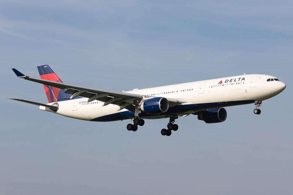 Amsterdam Schiphol: Delta Air Lines (DL / DAL) |  Airbus A330-323 A333 | N811NW | MSN 0690