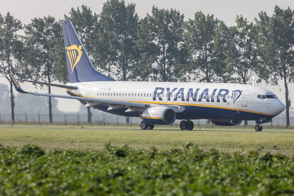 Amsterdam Schiphol: Ryanair (FR / RYR) |  Boeing 737-8AS B738 | EI-DPP | MSN 33613