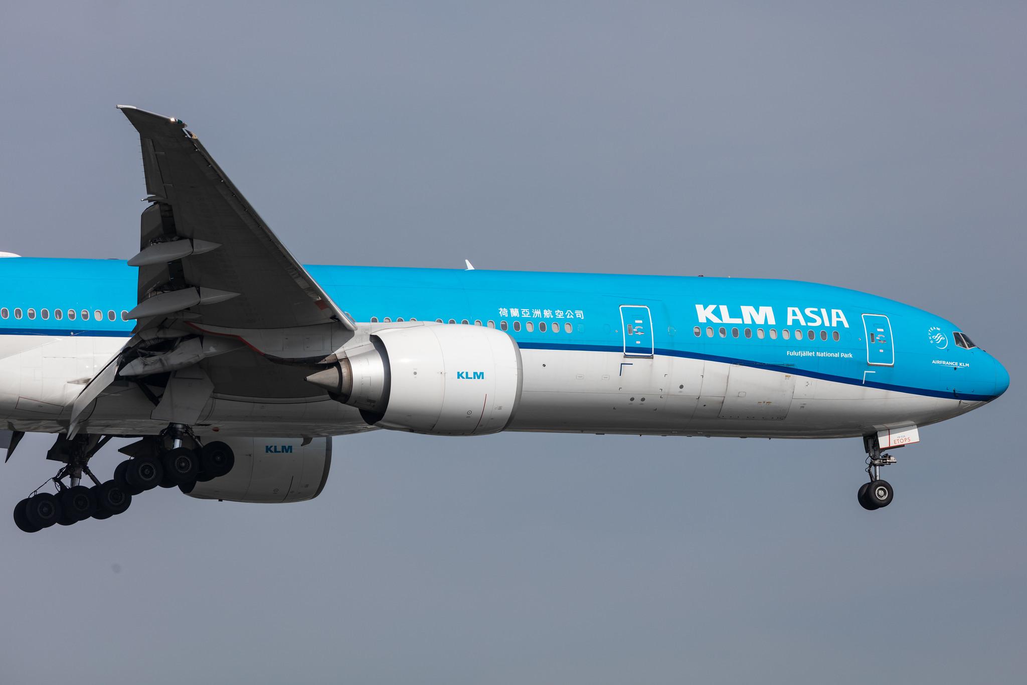 Amsterdam Schiphol: KLM (KL / KLM) |  Boeing 777-306(ER) B77W | PH-BVB | MSN 36145