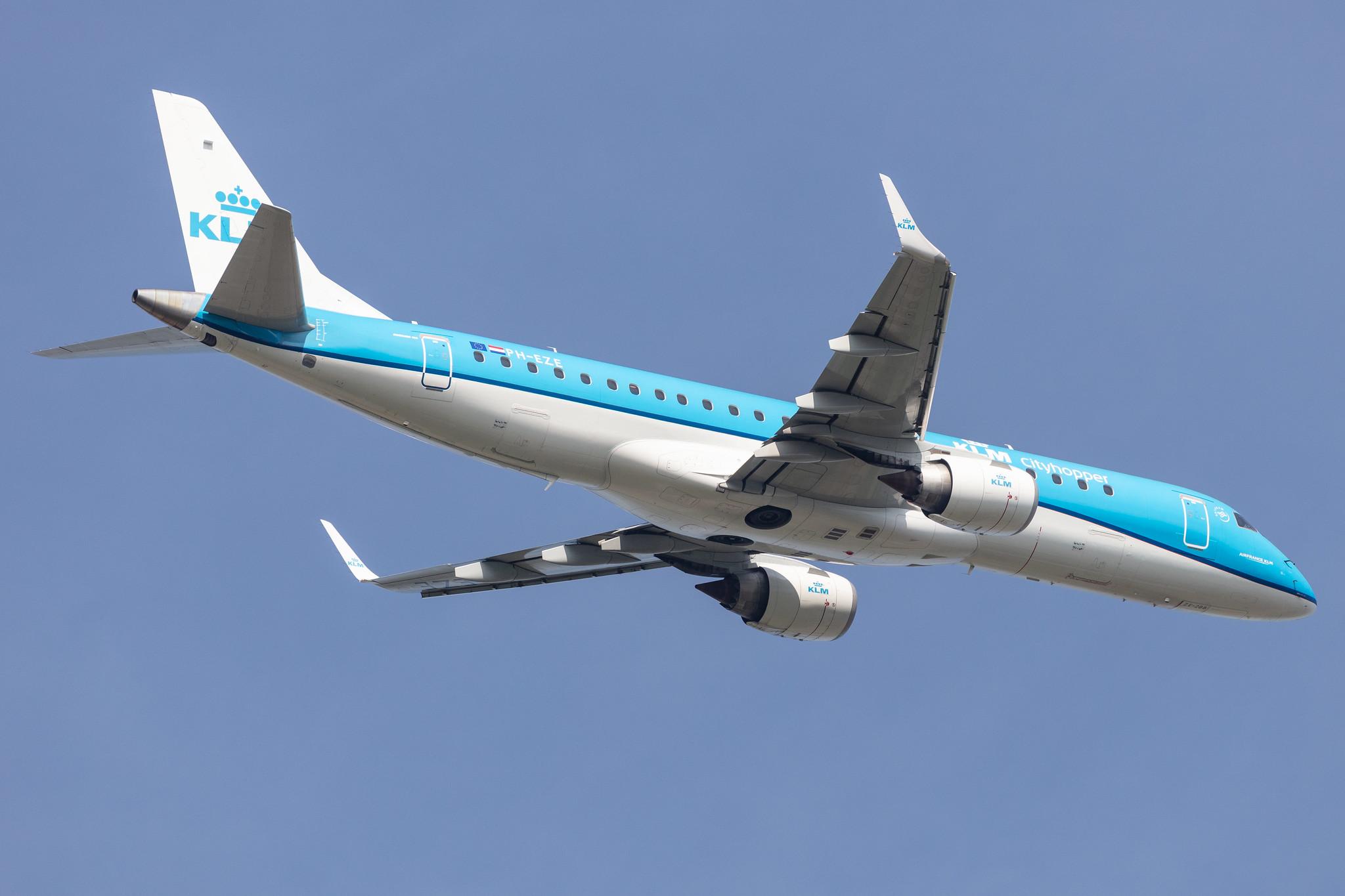 Amsterdam Schiphol: KLM (KL / KLM) | Operator: KLM Cityhopper |  Embraer E190STD E190 | PH-EZE | MSN 19000288